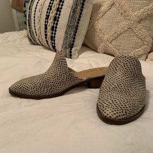 Time and Tru Slide On Pumps